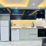17 Luxury In The Center *